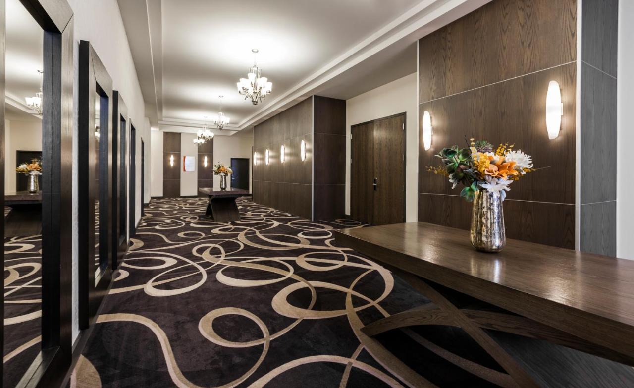 Imperia Hotel Et Suites Terrebonne Kültér fotó