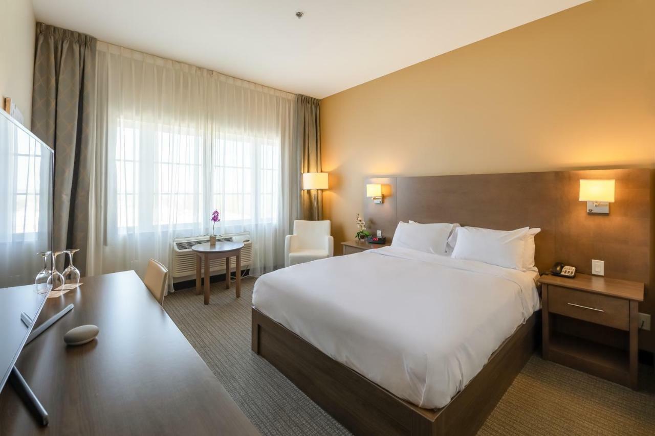 Imperia Hotel Et Suites Terrebonne Kültér fotó
