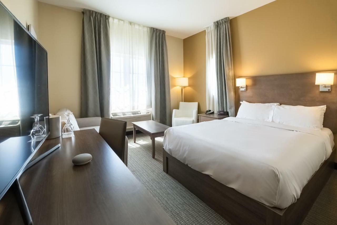 Imperia Hotel Et Suites Terrebonne Kültér fotó