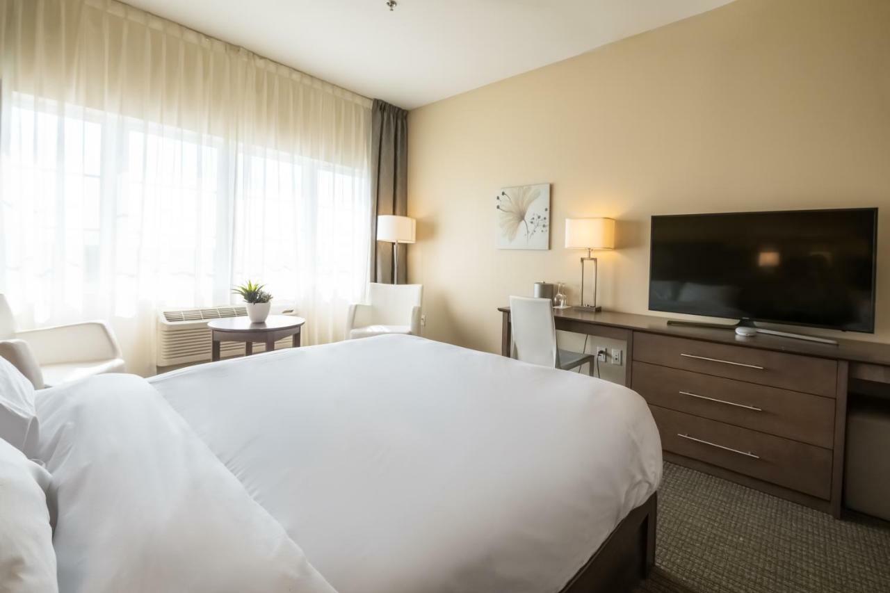 Imperia Hotel Et Suites Terrebonne Kültér fotó