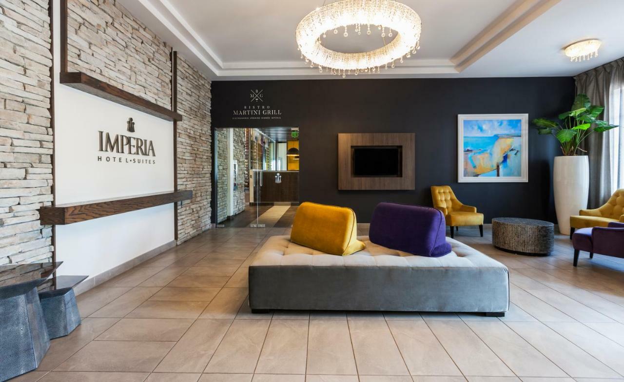 Imperia Hotel Et Suites Terrebonne Kültér fotó